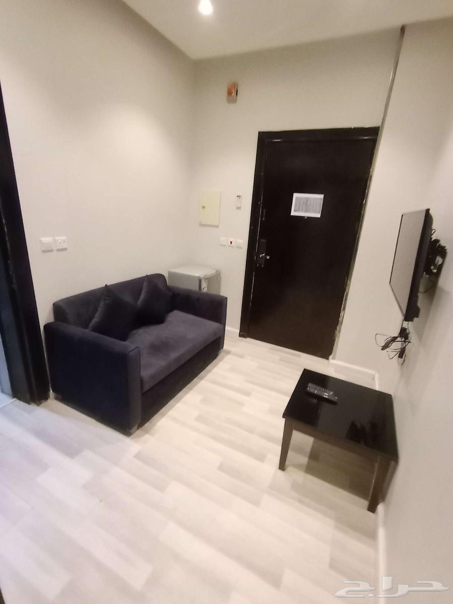 شقة فندقية غرفة وصالة مؤثثة وفاخرة بخميس مشيط64259889564289111