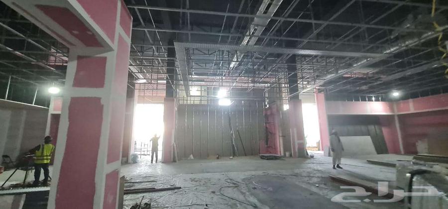 معلم زجاج سكريت واجهات درابزينات قواطع مكاتب شاورات64423053861121114