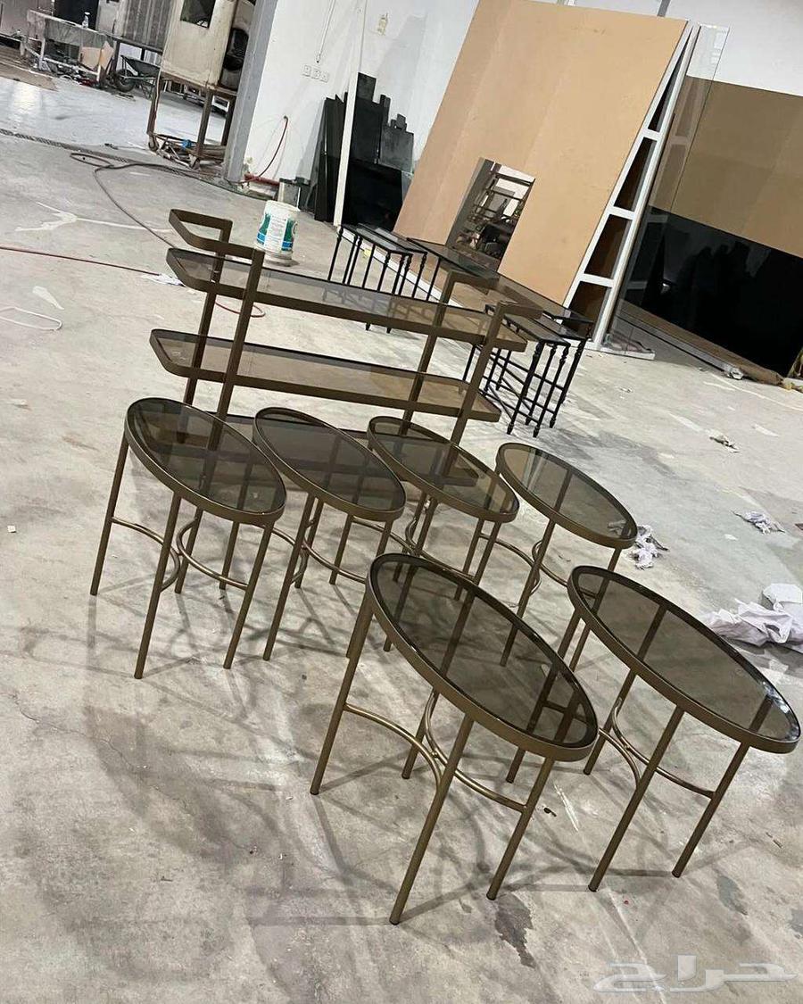 Custom-made tables64474330723842112