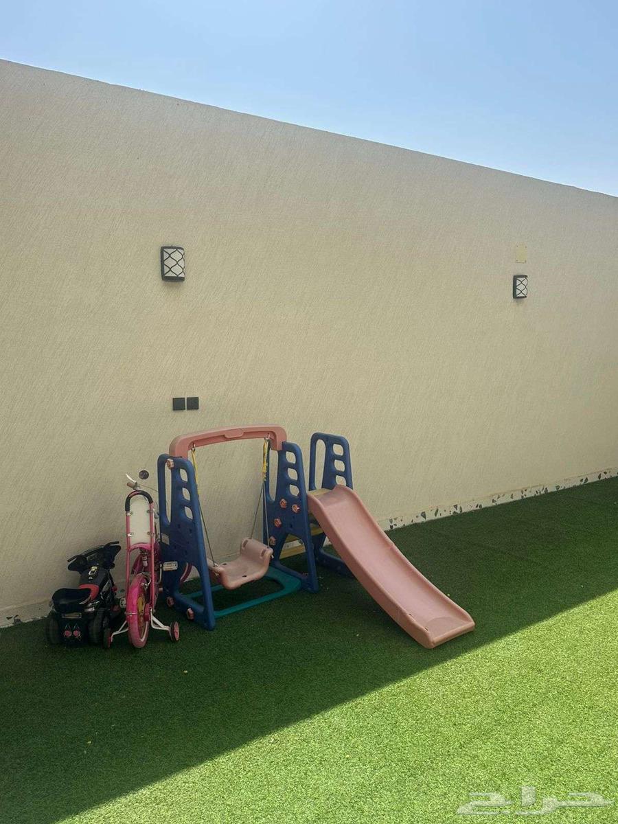 للبيع فلة ببريدة مودرين تشطيب فاخر بالاثاث على الكود السعودي64506263164801113