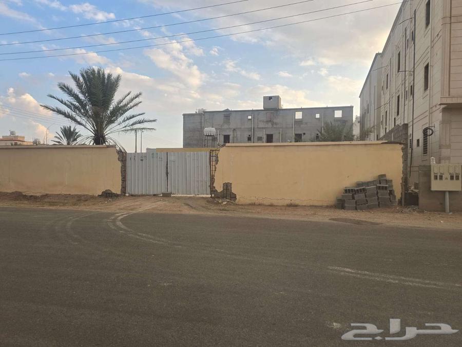 للبيع أرض بحي السر بمدينة الطائف على شارع 20 م64487102323586111