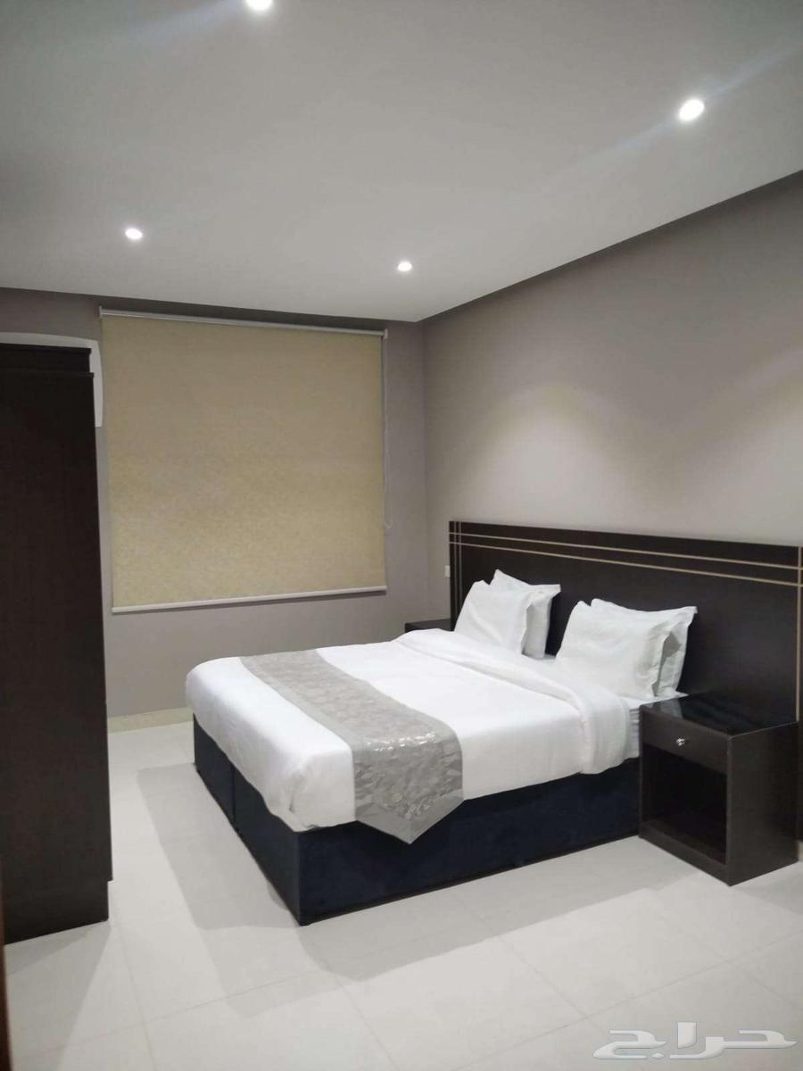 شقة فندقية غرفتين وصالة مؤثثة وفاخرة للعوايل بخميس مشيط64493643345921110