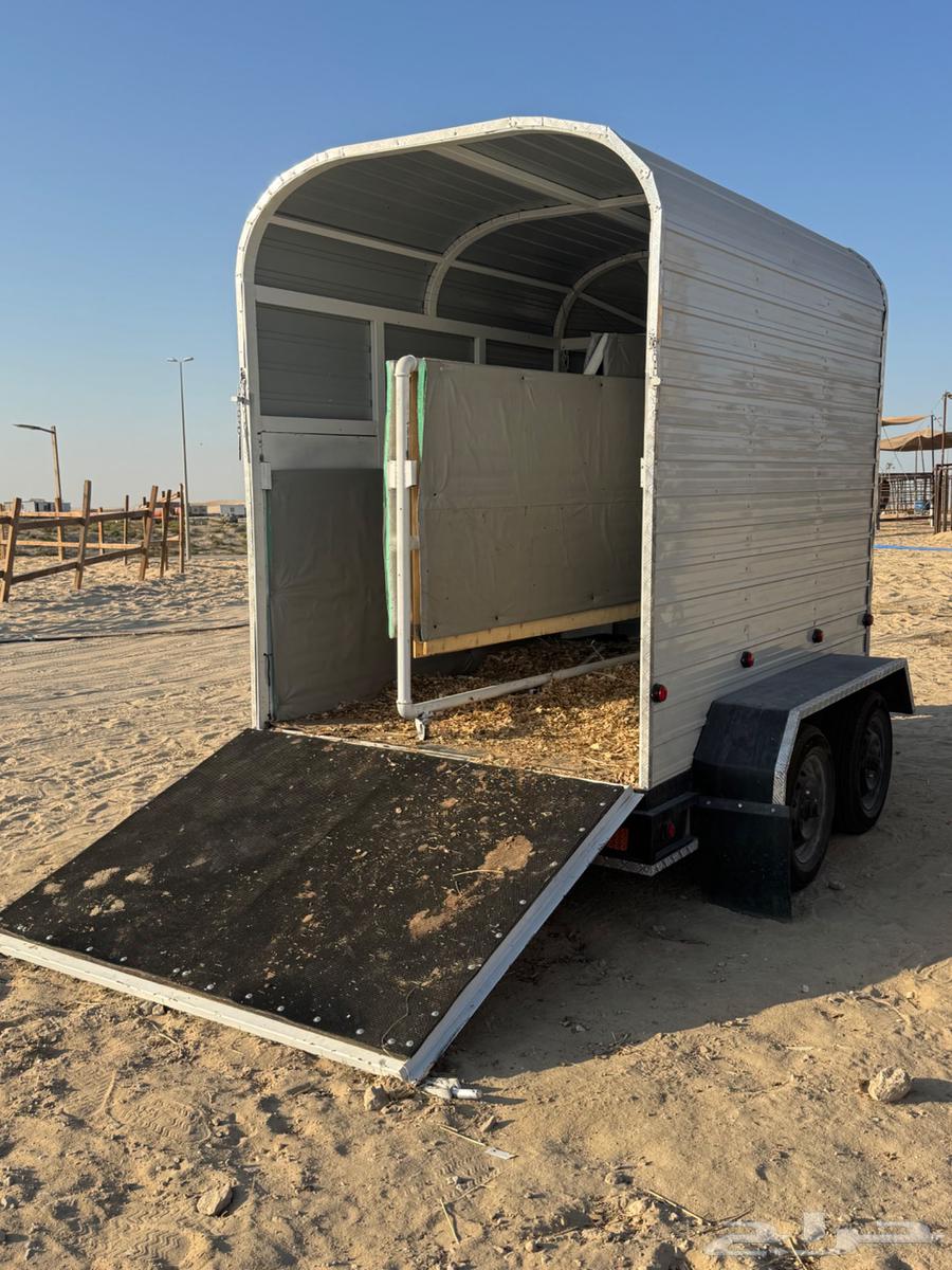 عربة نقل خيل64518292686082111