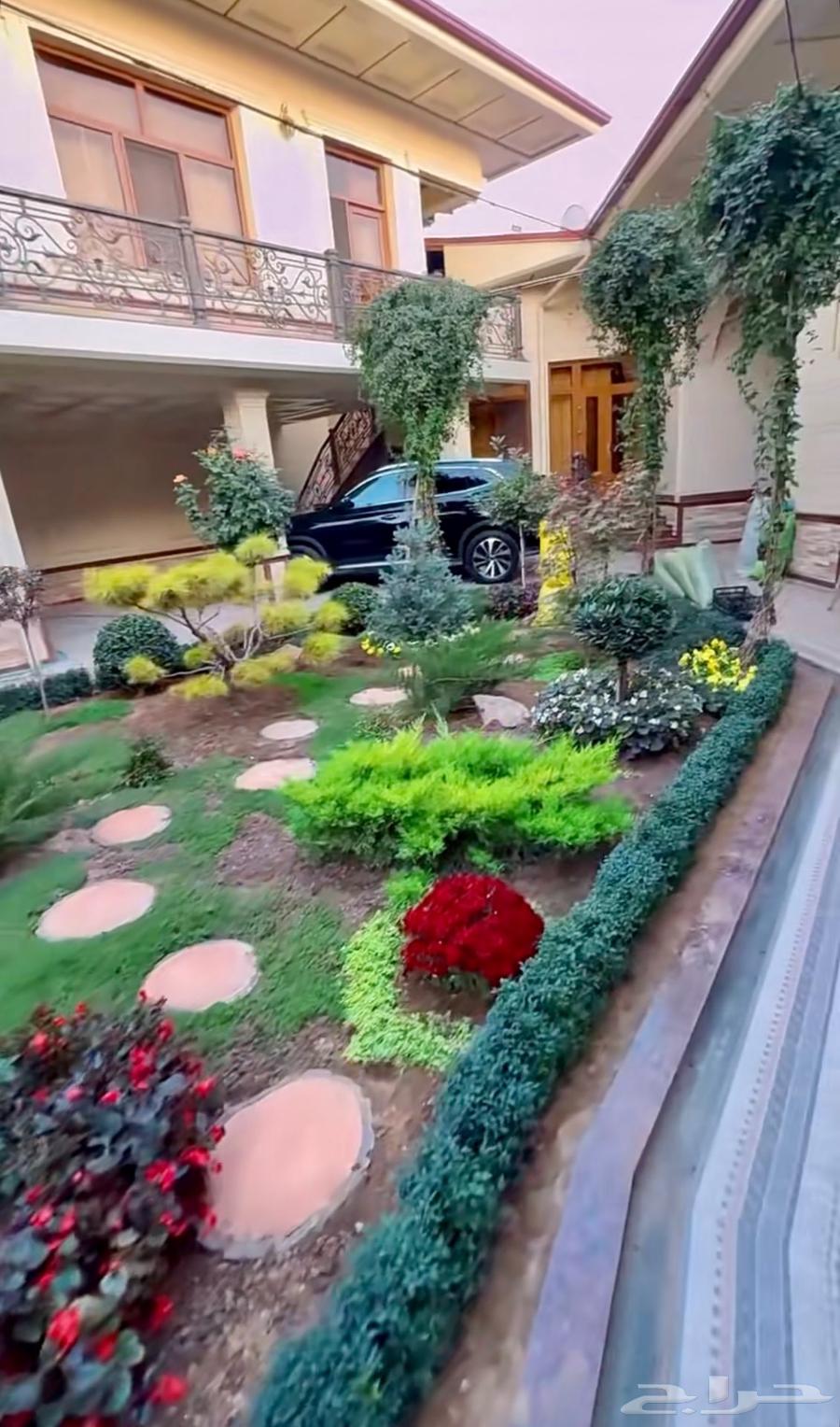 Implementation of green spaces and indoor landscaping supervised by Saudis64518212334594110