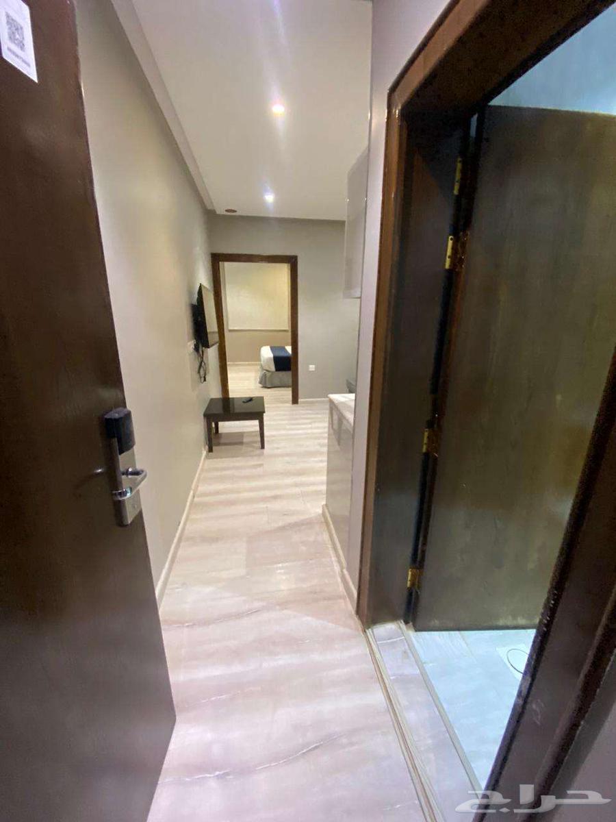 شقة فندقية غرفة وصالة وبوفية مؤثثة وفاخرة بخميس مشيط64525020135299114