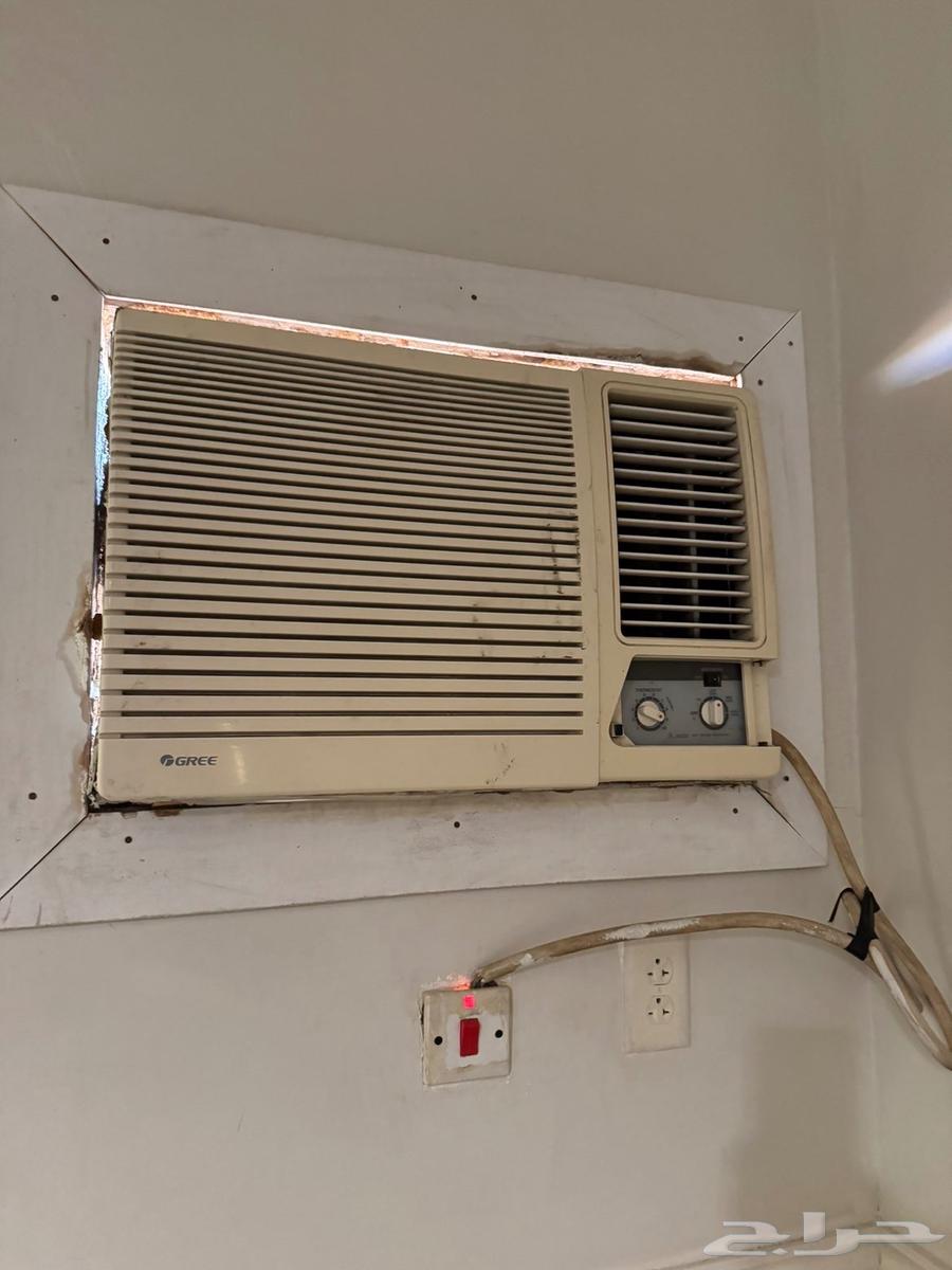 4 مكيفات شباك للبيع64538832828803110