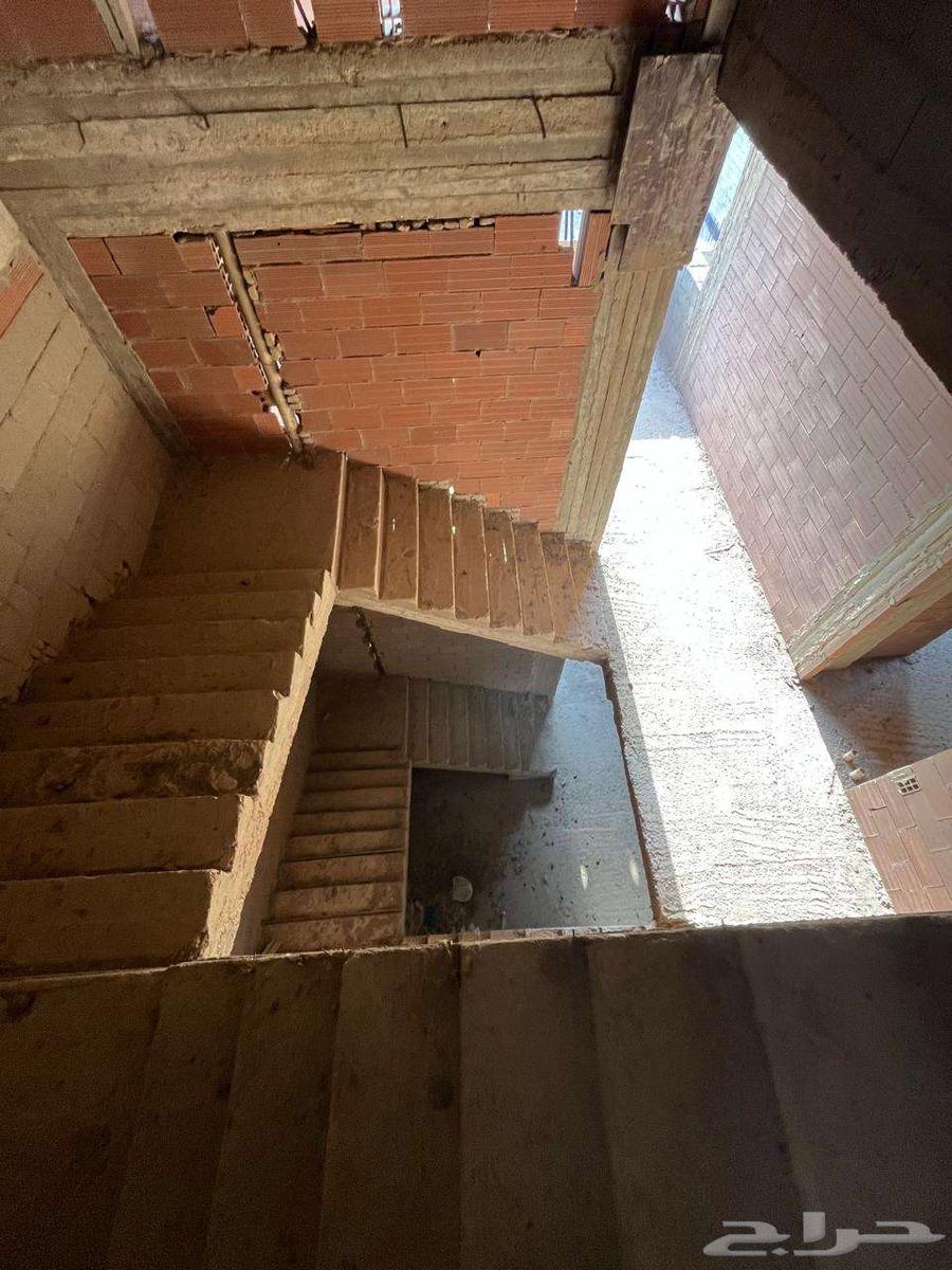 فلتين عظم في حي الزمرد ابحر الشمالية64550394279425110