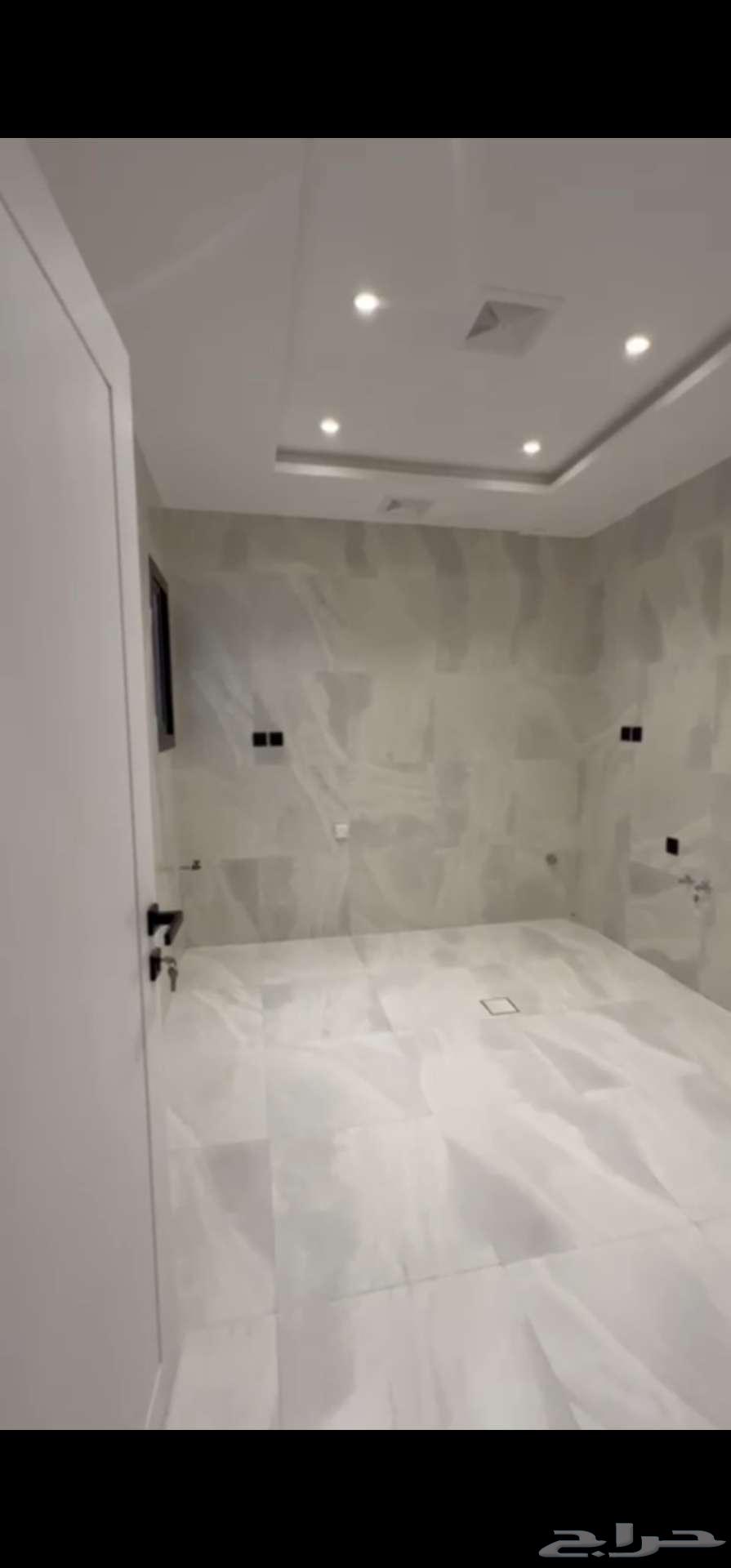 للايجار شقة جديدة 4 غرف خلف الياسمين مول64572735218177112