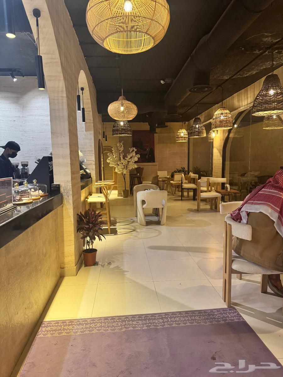 محل كوفي للتقبيل64572767898369111