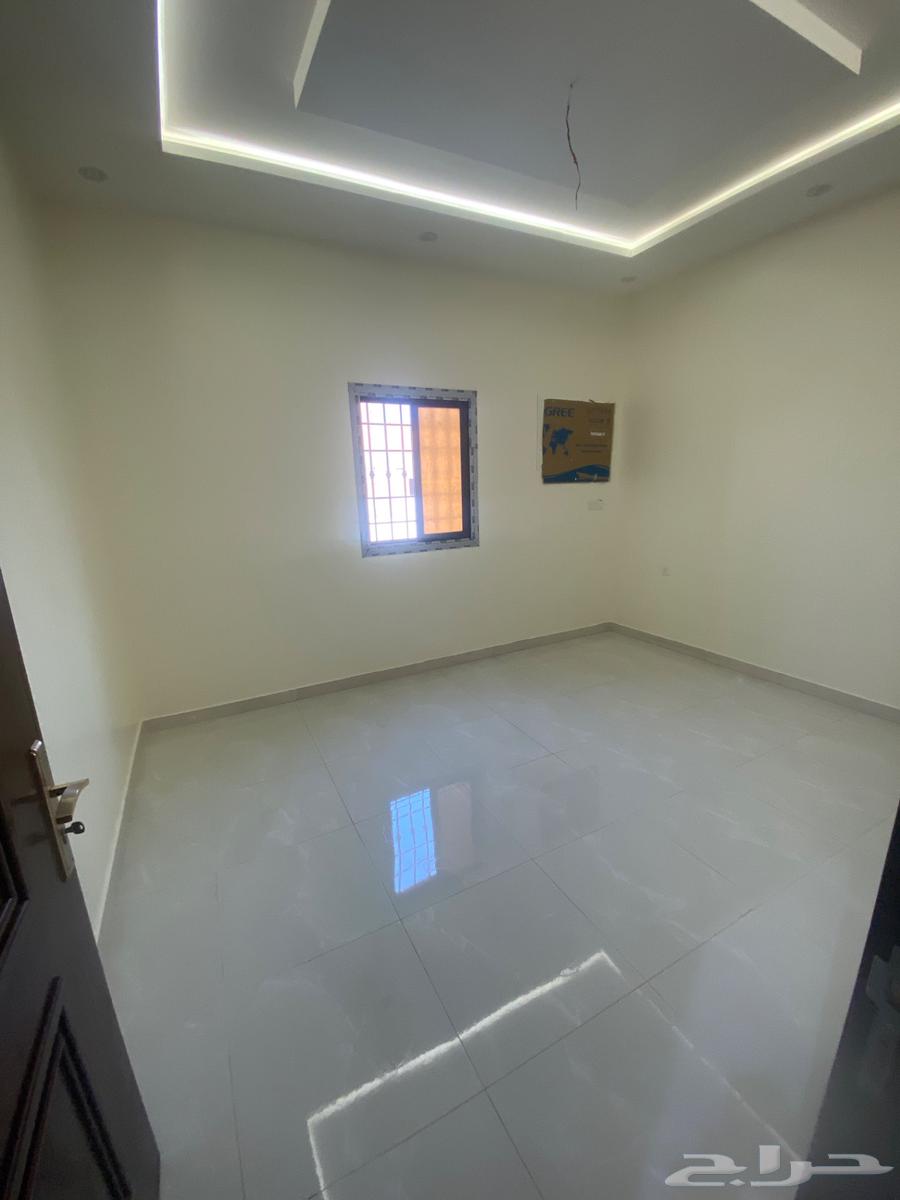 شقة للايجار حي الفضيلة64560866276609111