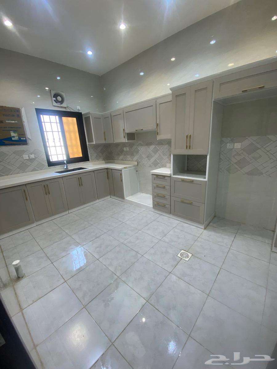 شقة للايجار حي الفضيلة64560866276609113