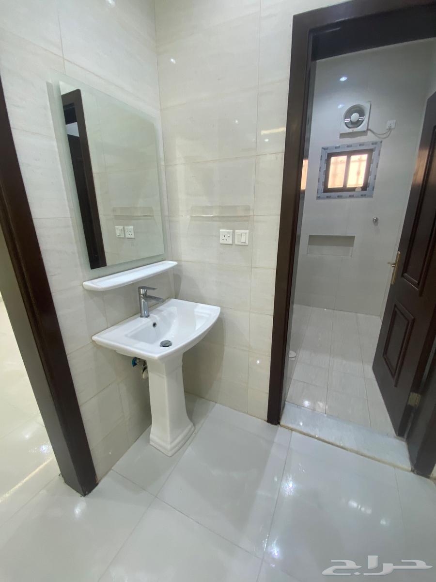 شقة للايجار حي الفضيلة64560866276609114