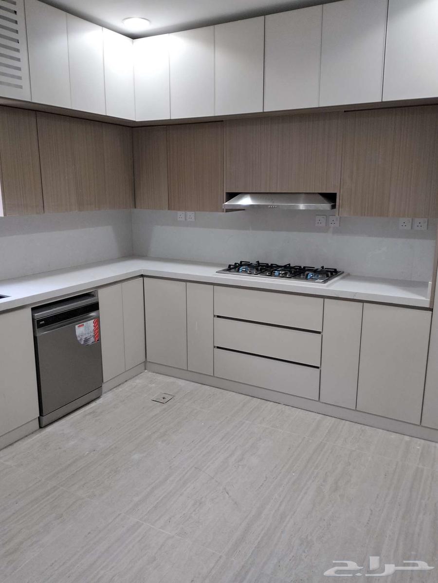 خزائن دواليب مطابخ يجمع بين الأناقة العصرية والجودة والمتانة64582454195970110