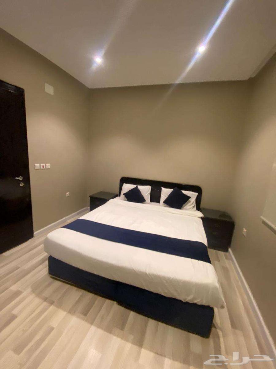 شقة فندقية غرفة وصالة مؤثثة وفاخرة للعزاب بخميس مشيط64572801188481110