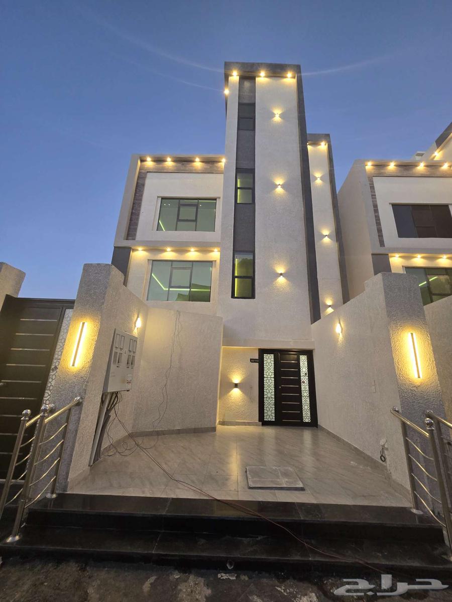 للبيع دور علوي مدخل مستقل ومصعد شغال600ألف أبهاالمحالة قرطبة64582355326082110