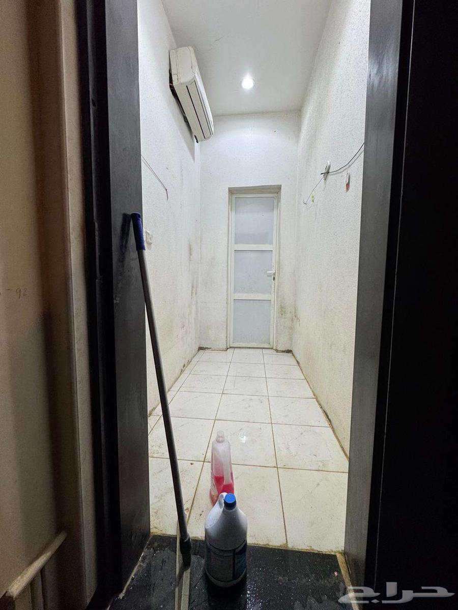 غرفة سائق للايجار الرياض حي الرمال 1000 ريال شهري64582387425153112