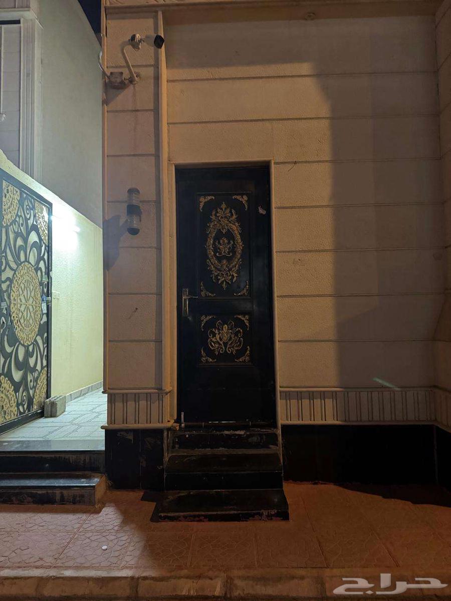 غرفة سائق للايجار الرياض حي الرمال 1000 ريال شهري64582387425153111