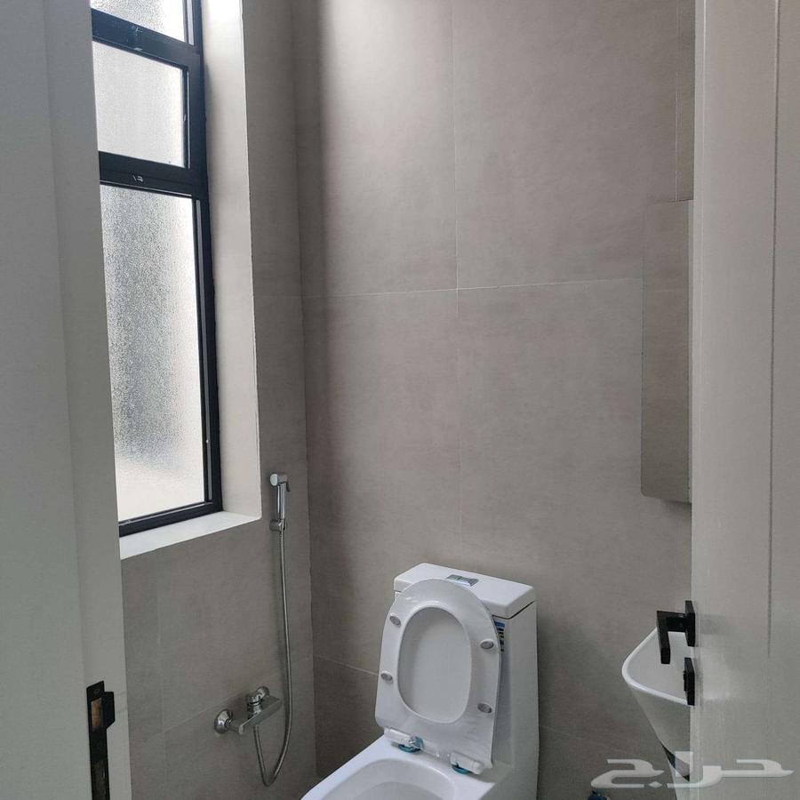 للايجار شقة عزاب حي القادسية بسعر (2500) شهريا عرض 1437H64582339899777112