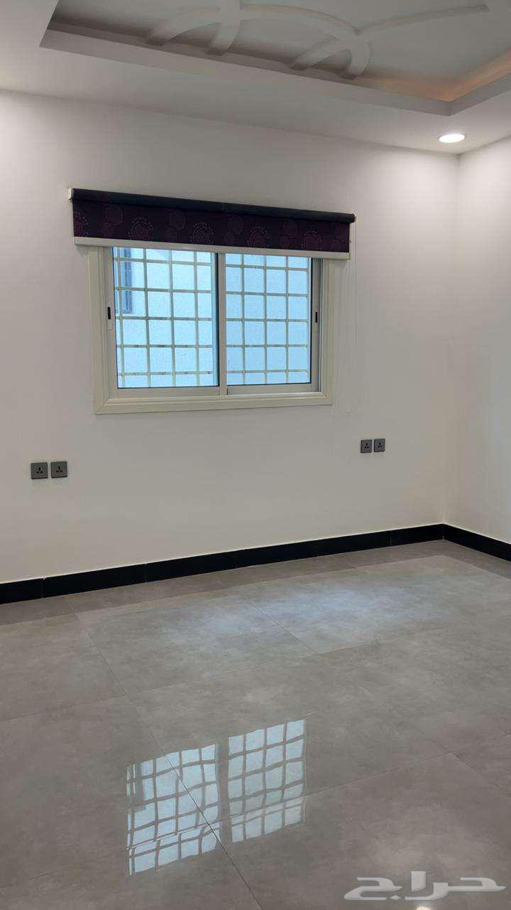 للايجار شقة عوائل بسعر (50.000) سنويا حي لبن   عرض رقم H145464582468753411112