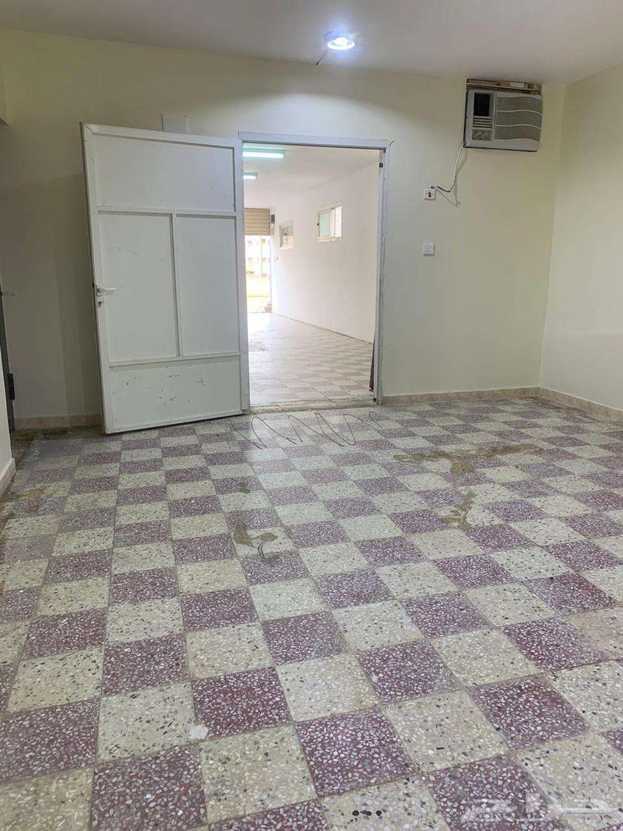 Large warehouse (15 5) plus a room (5 5) with bathroom in Khamis Mushait64582436776195111