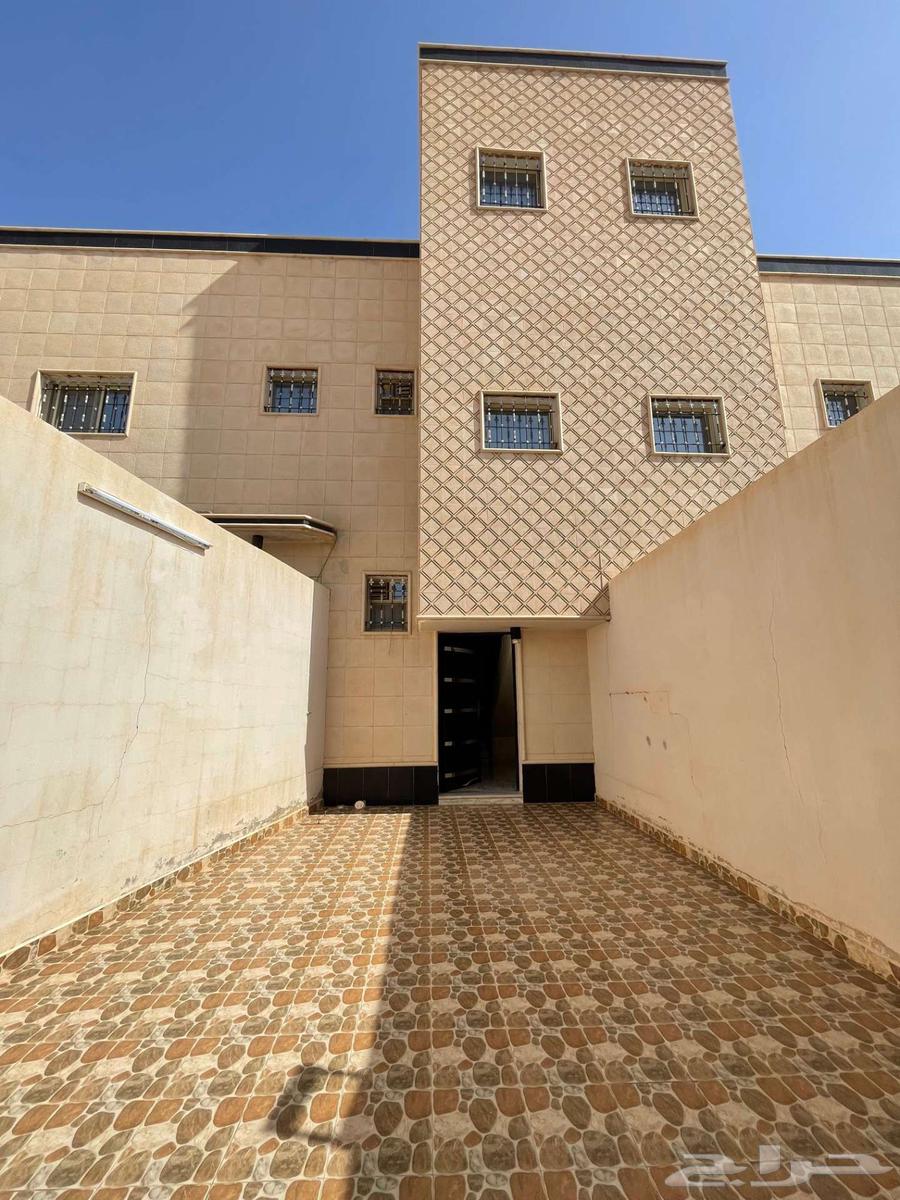 للبيع شقة بحي الناصرية ببريدة64589584188675111