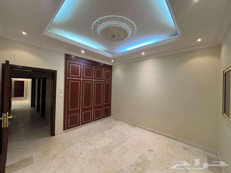 شقة فاخرة بحي الزايدي64582452716419111