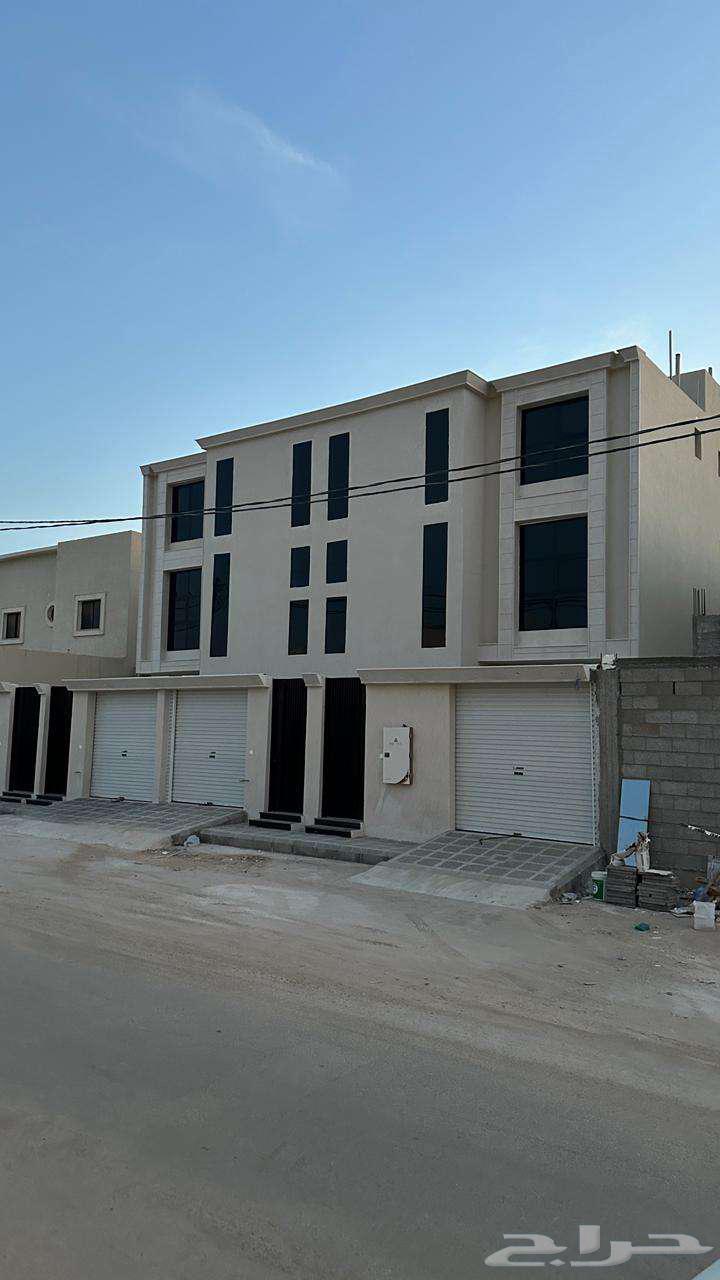 4 شقق للبيع بحي المستقبل   مساحات واسعة وصكوك مستقلة64594117193474110