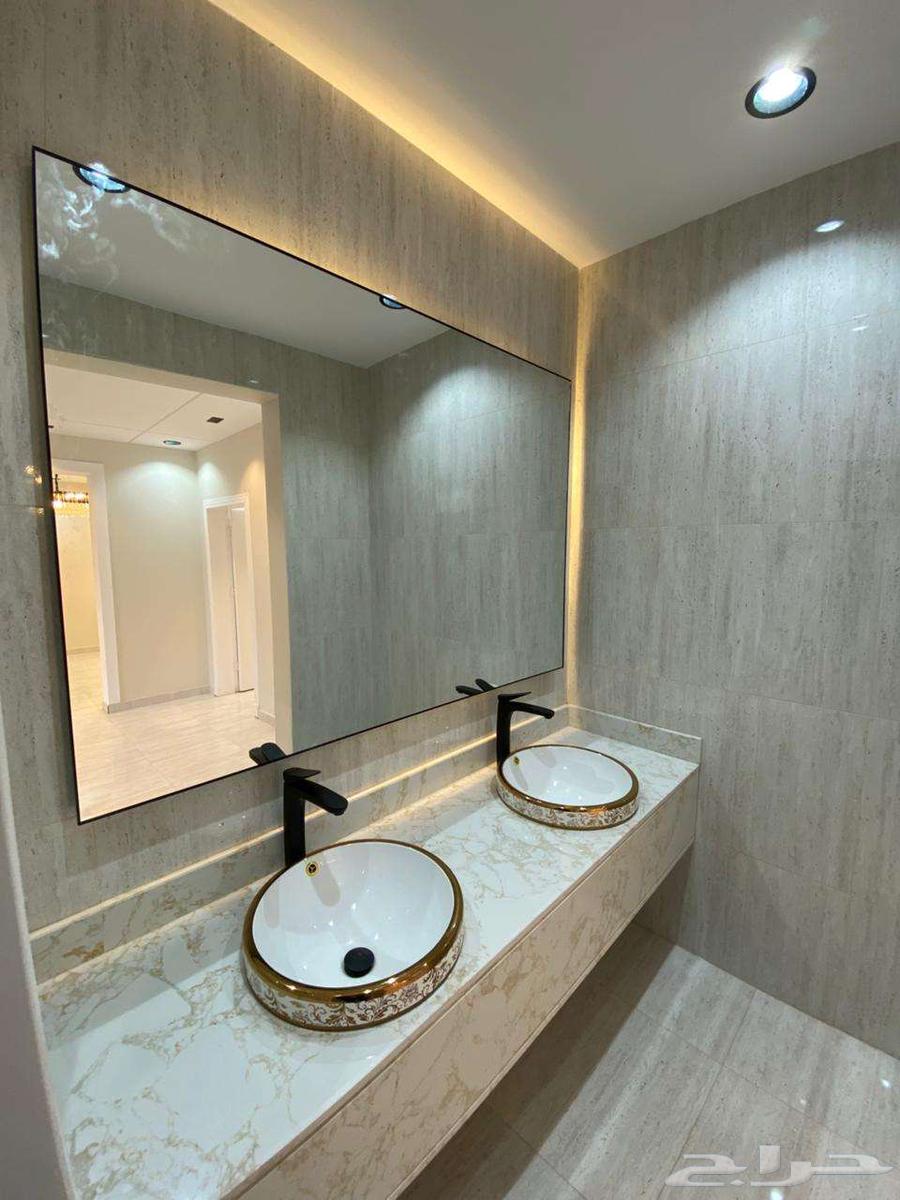 أدوار أرضية فاخرة للبيع الطالح - حي الورود - خميس مشيط64594068237955113