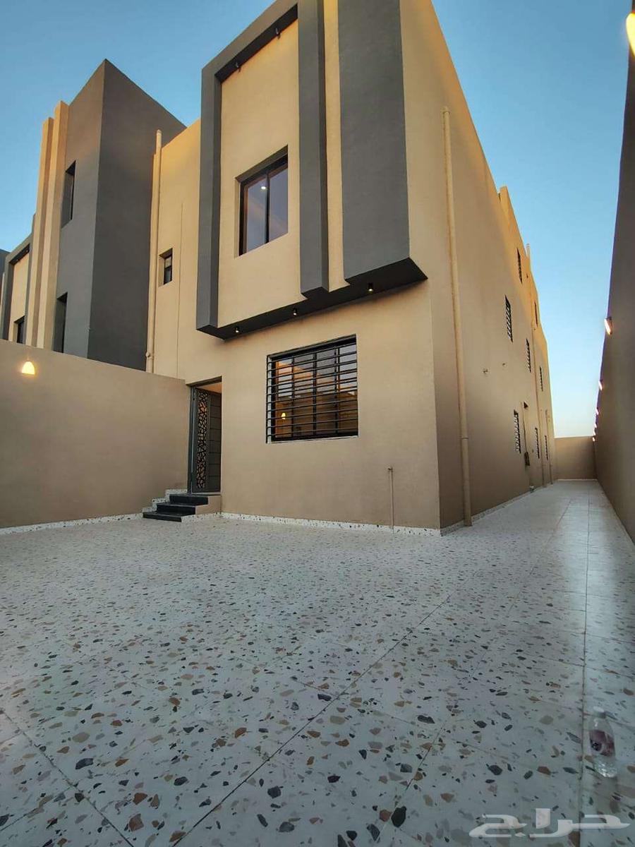 أدوار أرضية فاخرة للبيع حي النور - خميس مشيط64594068560131112