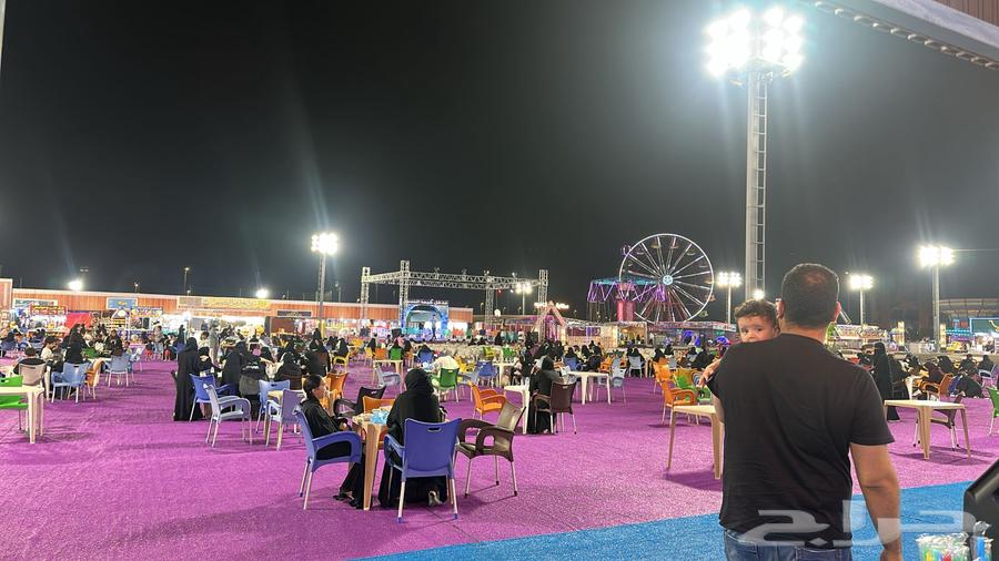 محل عصيرات للتقبيل في مهرجان الورود بجدة64594245716737111