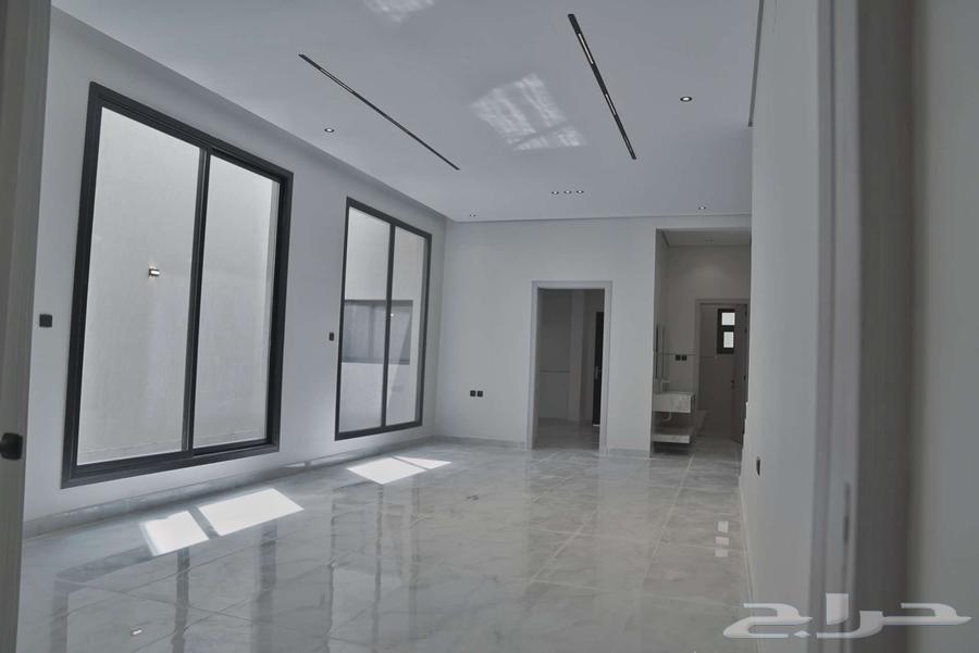 تاون هاوس أرضي   دور أول للبيع   موقع ممتاز بعرض حصري.64594083977729111