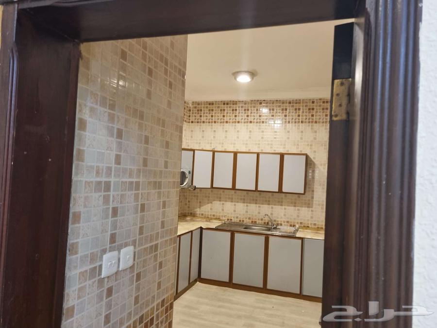 شقة من غرفتين وصالة للإيجار64594117517571114