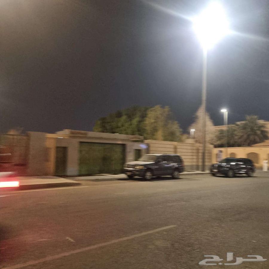 ارض تجارية ب موقع مميز قرب سوق التمور للبيع64594116593154112