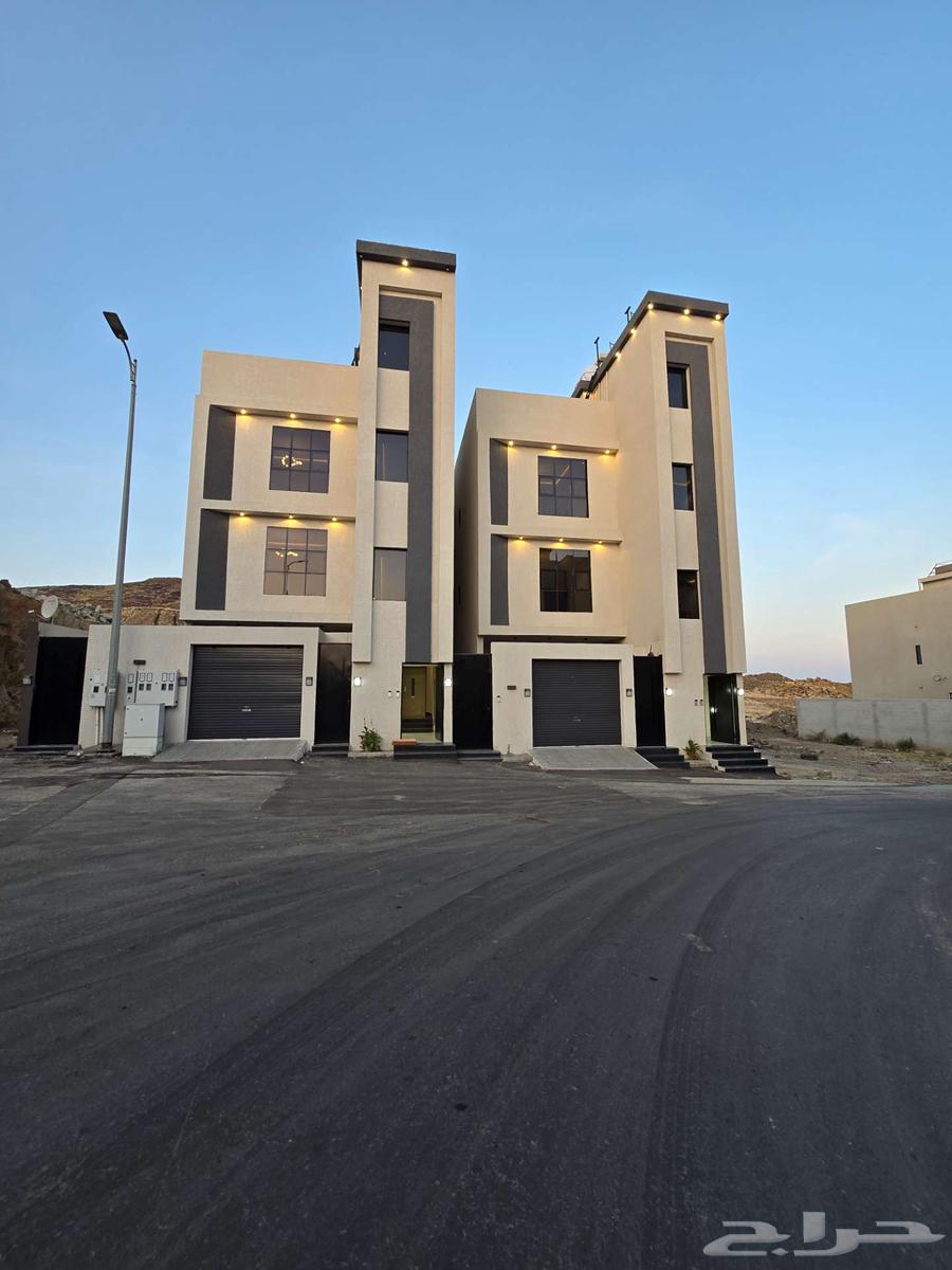 للبيع شقق علويه بسطح خاص 6غرفVIPمصعدراكب 520 ألف أبهاالمحالة64606232092417110