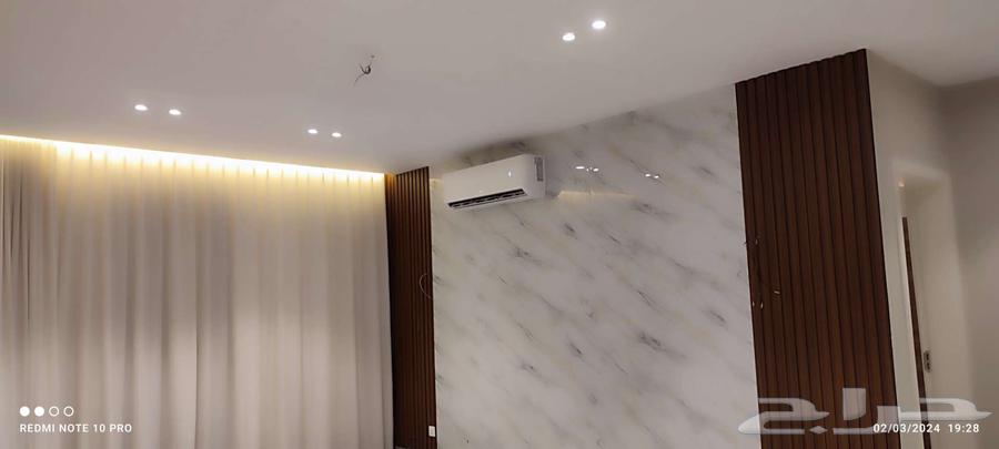 Skilled worker for installing chipboard, marble alternatives, and wood alternatives in Jeddah64606333009281114